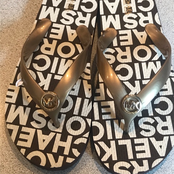 Gorgeous, New Michael Kors Flip flops❤️ - Picture 2 of 8